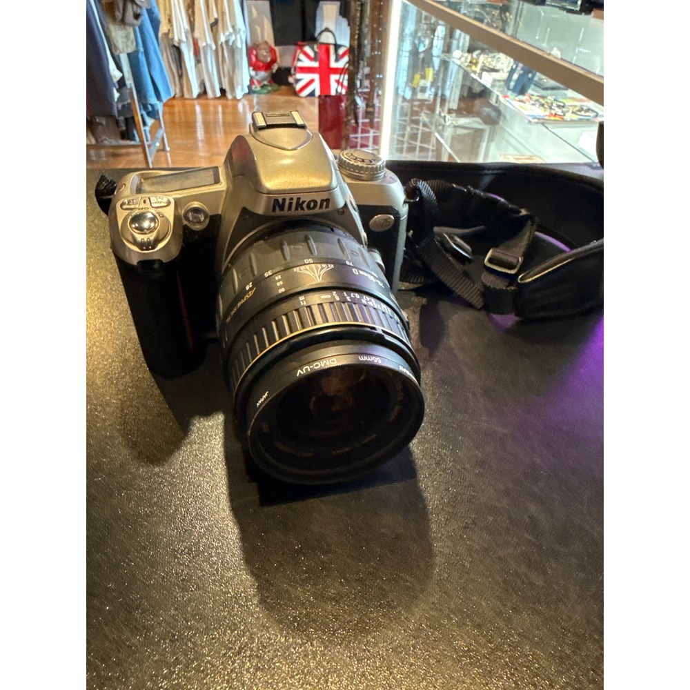 Nikon N75 35mm SLR Film Camera Silver with AF Nikkor 28-80mm Lens Kit